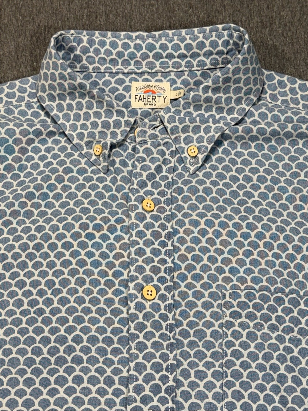 Faherty Playa Button Down Shirt Fish Scale Print Mens Large Blue Short Sleeve